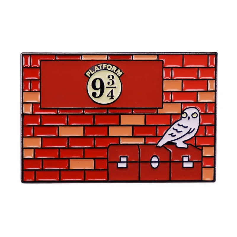 Magic Movie Novel Series Metal Badge - Image 4